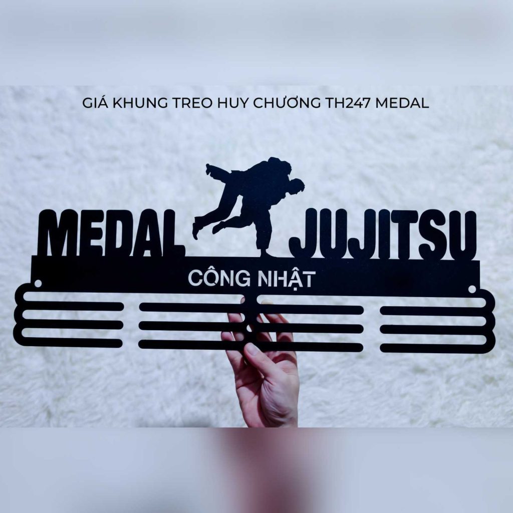 gia-khung-treo-huy-chuong-vo-thuat-0998