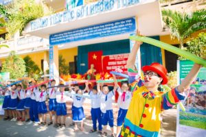 Chú Hề Hoạt Náo Tại Huế