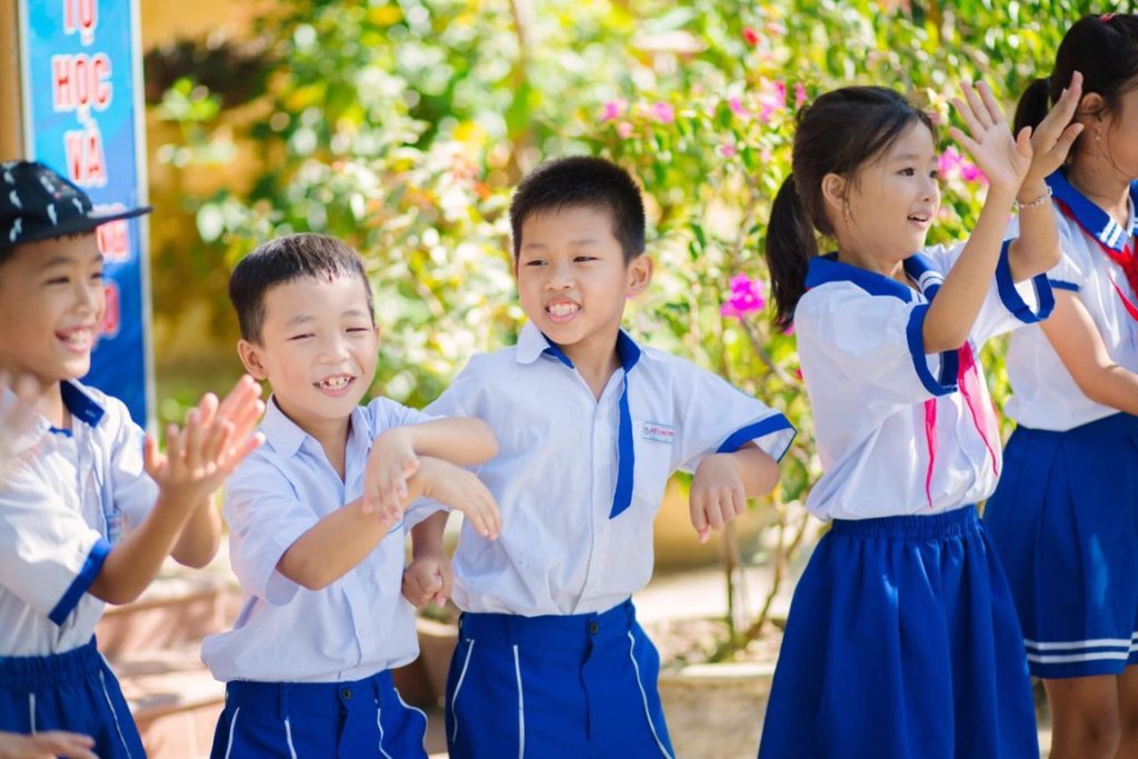 Chú Hề Hoạt Náo Tại Huế