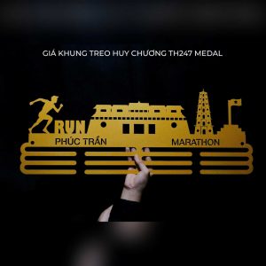 gia-khung-treo-huy-chuong-0935